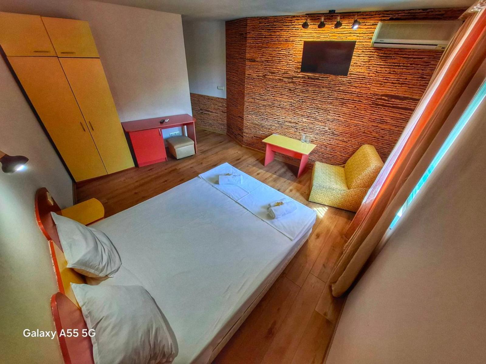 Korona Hotel Blagoevgrad Esterno foto