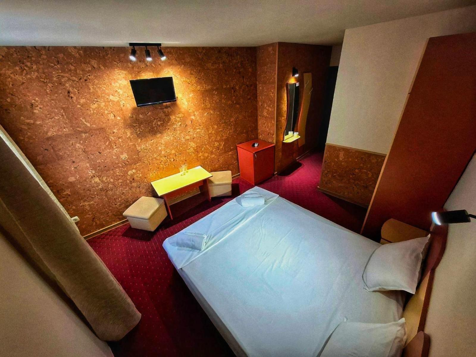 Korona Hotel Blagoevgrad Esterno foto